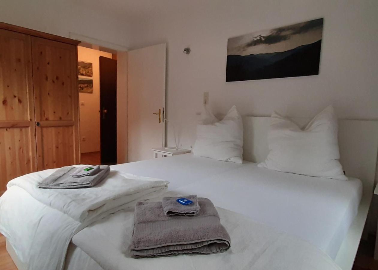 Steepleview House, Renchtalblick Apartment - Cozy & Serene Apartment For 2 Bad Peterstal-Griesbach Dış mekan fotoğraf